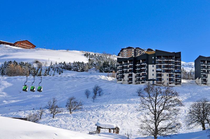 Azureva Les Menuires Aparthotel Saint-Martin-de-Belleville Exterior foto