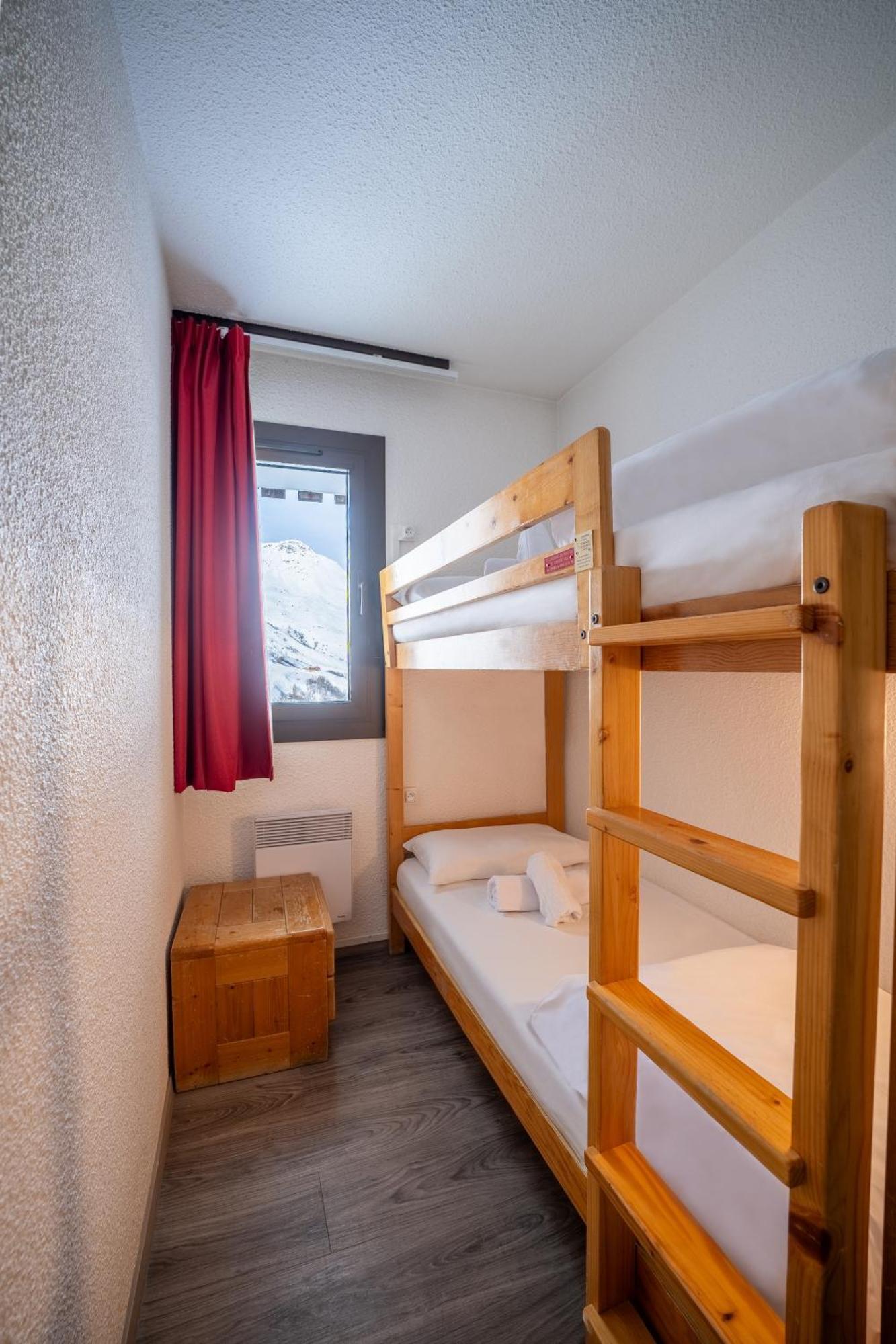 Azureva Les Menuires Aparthotel Saint-Martin-de-Belleville Exterior foto