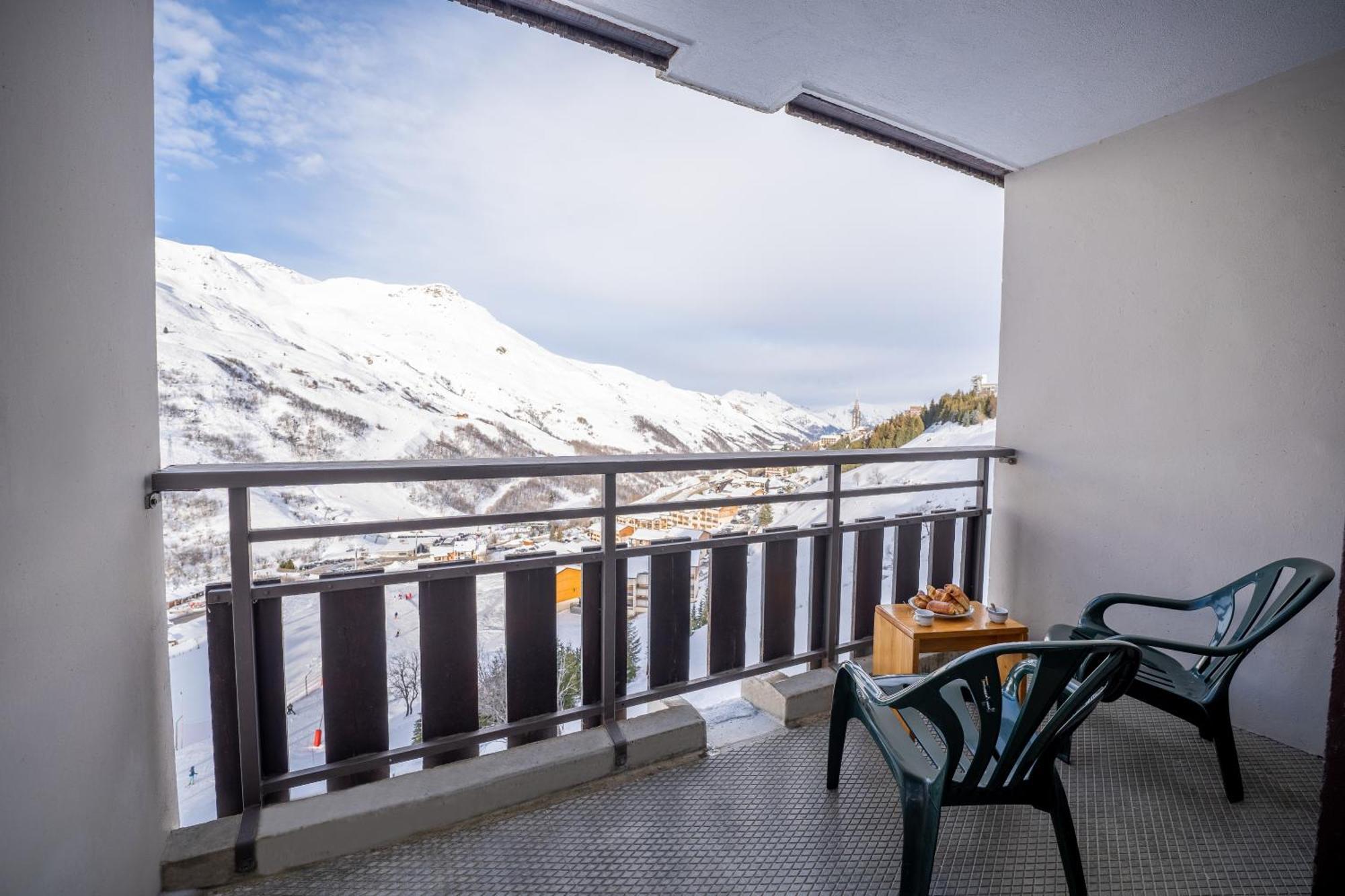 Azureva Les Menuires Aparthotel Saint-Martin-de-Belleville Exterior foto