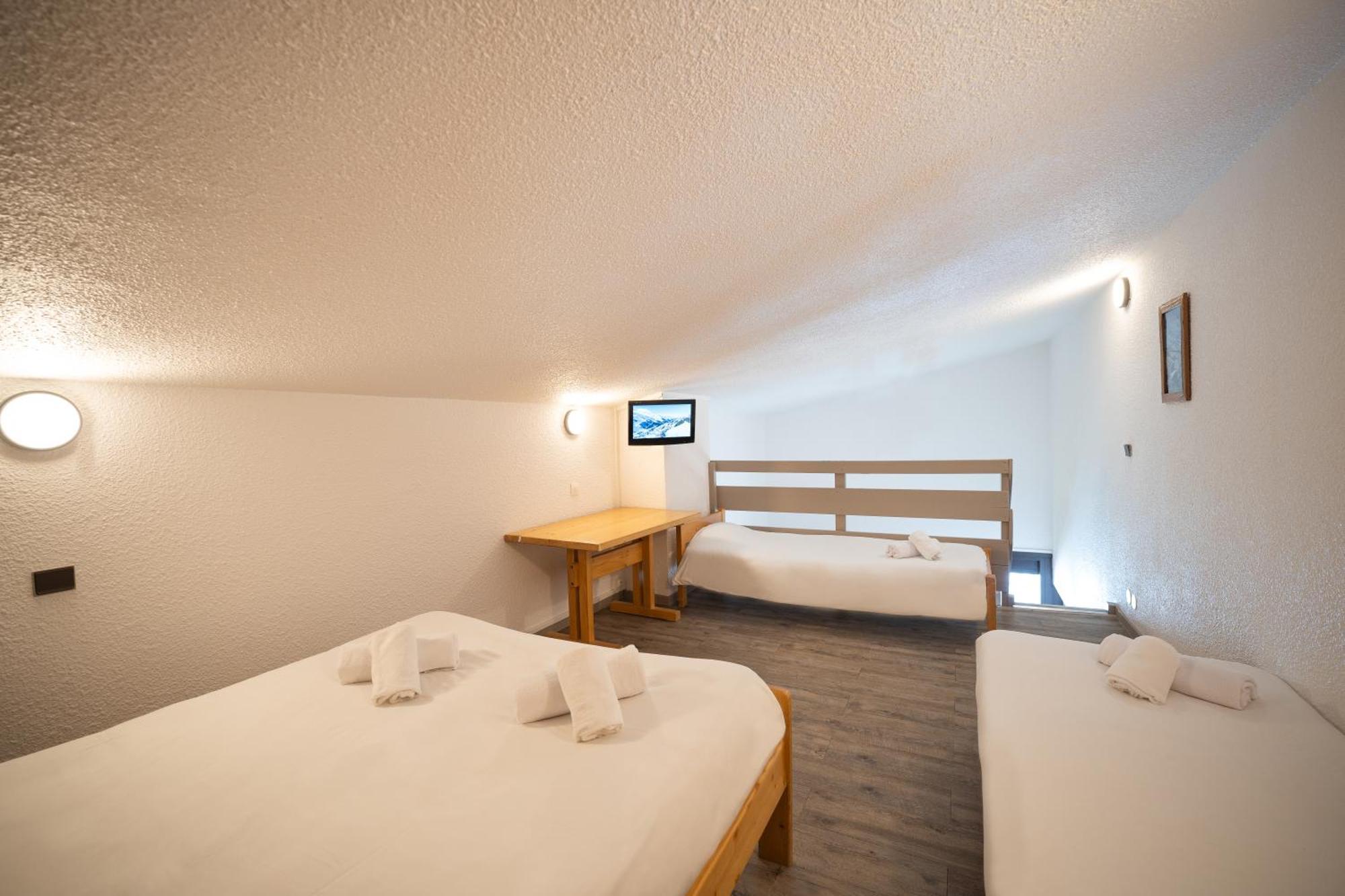 Azureva Les Menuires Aparthotel Saint-Martin-de-Belleville Exterior foto